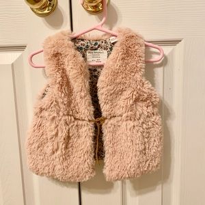 Baby Zara faux fur vest in light pink